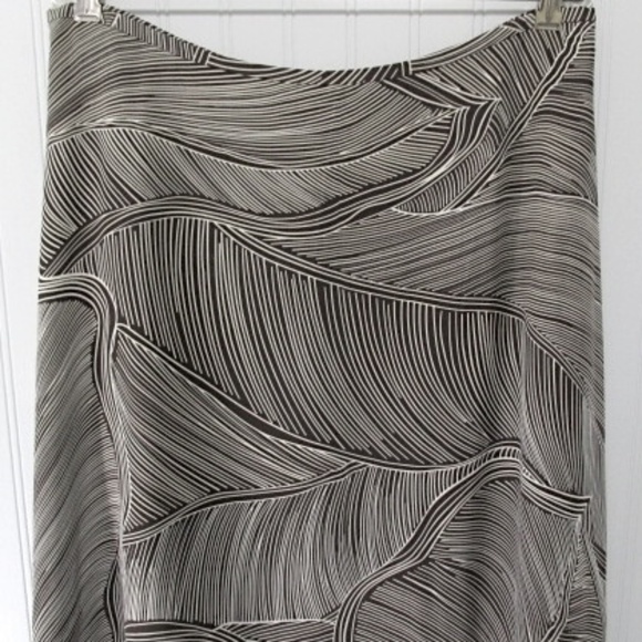 Nygard Asymmetrical Midi Skirt, Size 16 - Picture 2 of 10